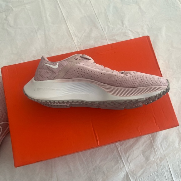 Nike Zoom Air Pegasus 38 - Picture 4 of 8